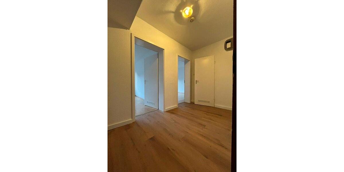 Etagenwohnung Duisburg Duisburg-Mitte - 2 Zimmer, 51 m&sup2;, 350&euro; | Angebot:27552041
