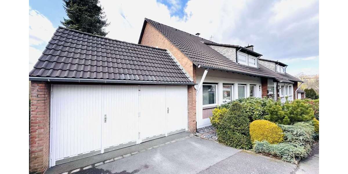 Etagenwohnung Solingen Mitte - 3 Zimmer, 83 m&sup2;, 229.000&euro; | Angebot:26014646