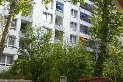 Wohnung Düsseldorf Garath - 3 Zimmer, 71 m&sup2;, 779&euro; | Angebot:27485658