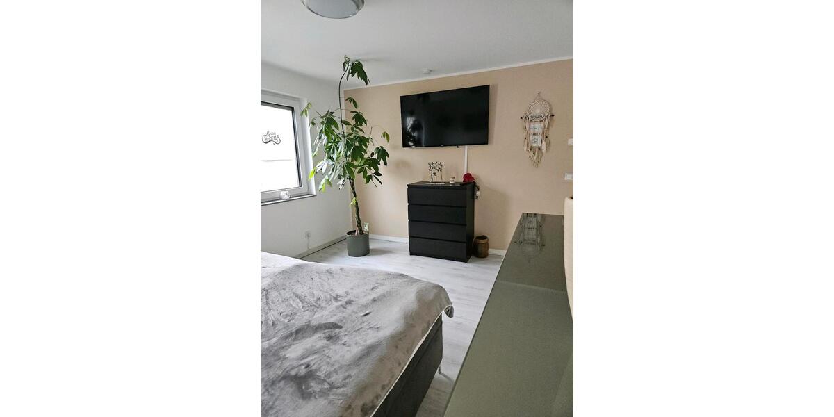 Erdgeschoßwohnung Jüchen - 3 Zimmer, 90 m&sup2;, 1.600&euro; | Angebot:27553895