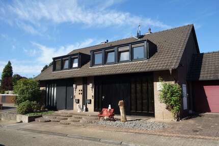 Haus Düsseldorf Knittkuhl - 7 Zimmer, 237 m&sup2;, 900.000&euro; | Angebot:27091561