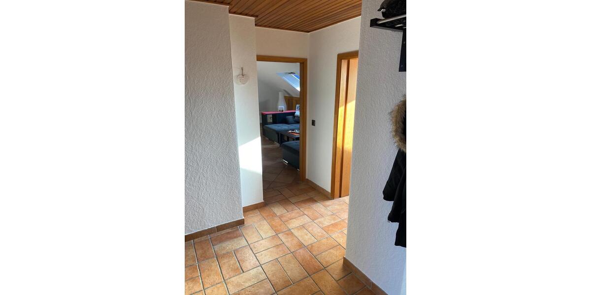 Dachgeschoßwohnung Hilden - 3 Zimmer, 58 m&sup2;, 193.000&euro; | Angebot:27449140