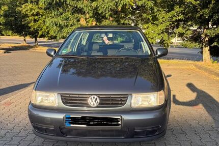 VW Polo 111.500 km 2.500 &euro; Leichlingen 42799