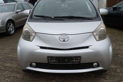 Toyota IQ 222.000 km 3.990 &euro; Düsseldorf 40599