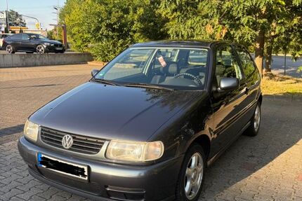 VW Polo 111.500 km 2.500 &euro; Leichlingen 42799