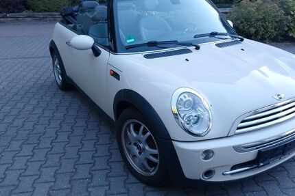 Mini Cooper Cabrio 122.000 km 4.950 &euro; Krefeld 47800