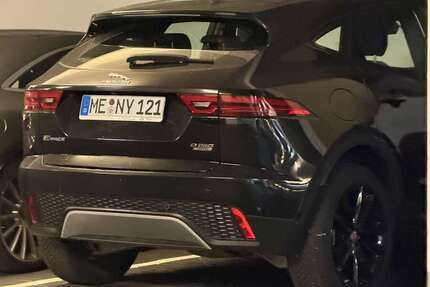 Jaguar E-Pace 133.258 km 14.500 &euro; Düsseldorf, Stadt 40211