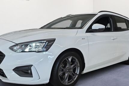 Ford Focus 54.535 km 14.980 &euro; Düsseldorf 40231
