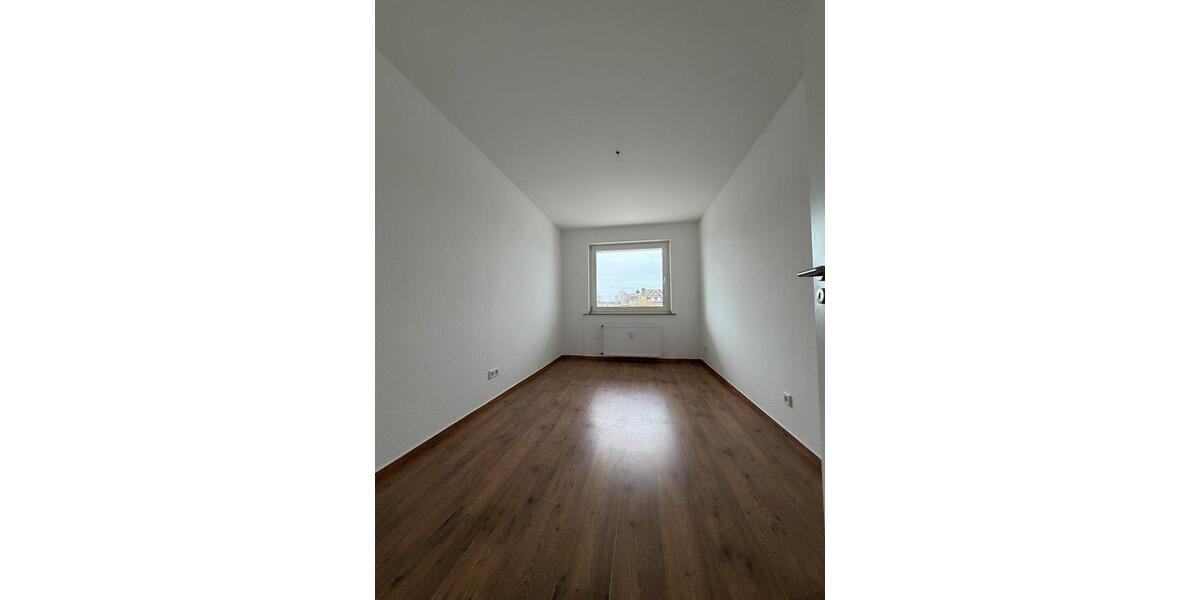 Etagenwohnung Grefrath - 4 Zimmer, 120 m&sup2;, 1.500&euro; | Angebot:27565934