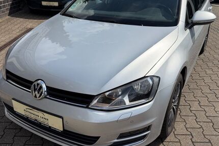 VW Golf 126.636 km 8.950 &euro; Mülheim 45481