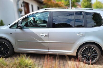 VW Touran 106.000 km 7.500 &euro; Bedburg 50181