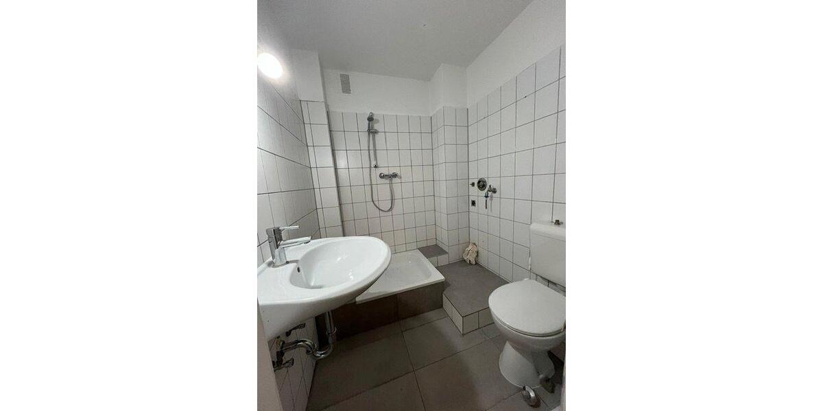Etagenwohnung Duisburg Duisburg-Mitte - 2 Zimmer, 51 m&sup2;, 350&euro; | Angebot:27552041