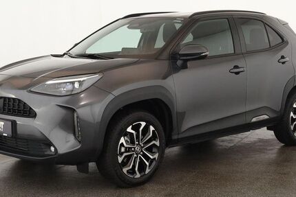 Toyota Yaris Cross 8.300 km 24.984 &euro; Neuss 41460