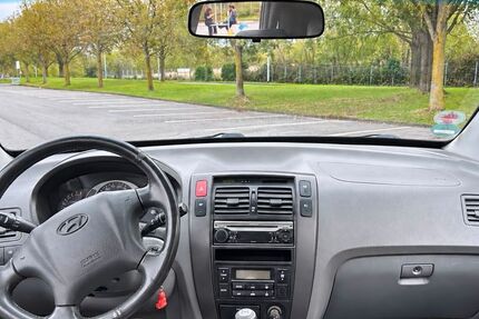 Hyundai SANTA FE 227.286 km 1.600 &euro; Duisburg 47166