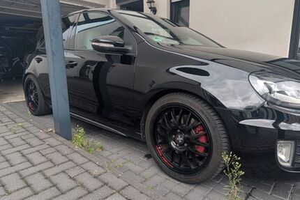 VW Golf 223.500 km 8.200 &euro; Duisburg 47226