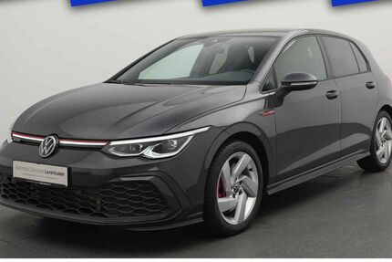 VW Golf 33.854 km 28.480 &euro; Leverkusen 51379