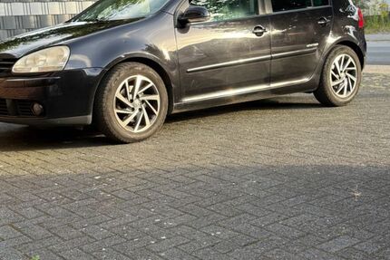 VW Golf 250.000 km 1.950 &euro; Wegberg 41844