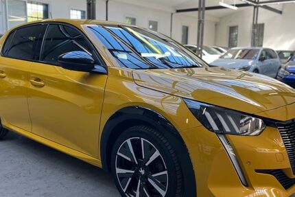 Peugeot 208 102.840 km 9.870 &euro; Velbert 42551