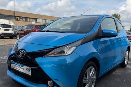 Toyota Aygo (X) 73.000 km 6.990 &euro; Düsseldorf 40233