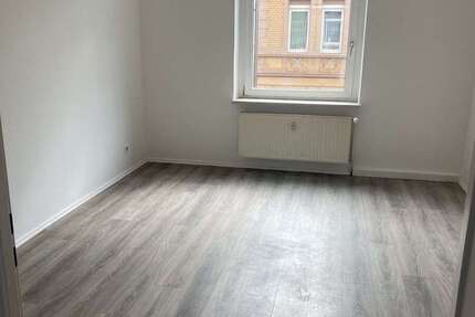 Wohnung Duisburg Rheinhausen - 4 Zimmer, 90 m&sup2;, 850&euro; | Angebot:26062019