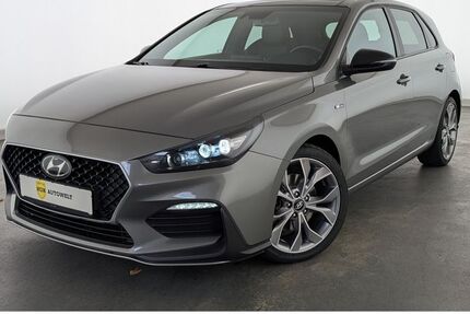 Hyundai i30 56.090 km 17.960 &euro; Düsseldorf 40599