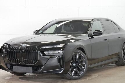 BMW i7 2.003 km 119.770 &euro; Mülheim 45472