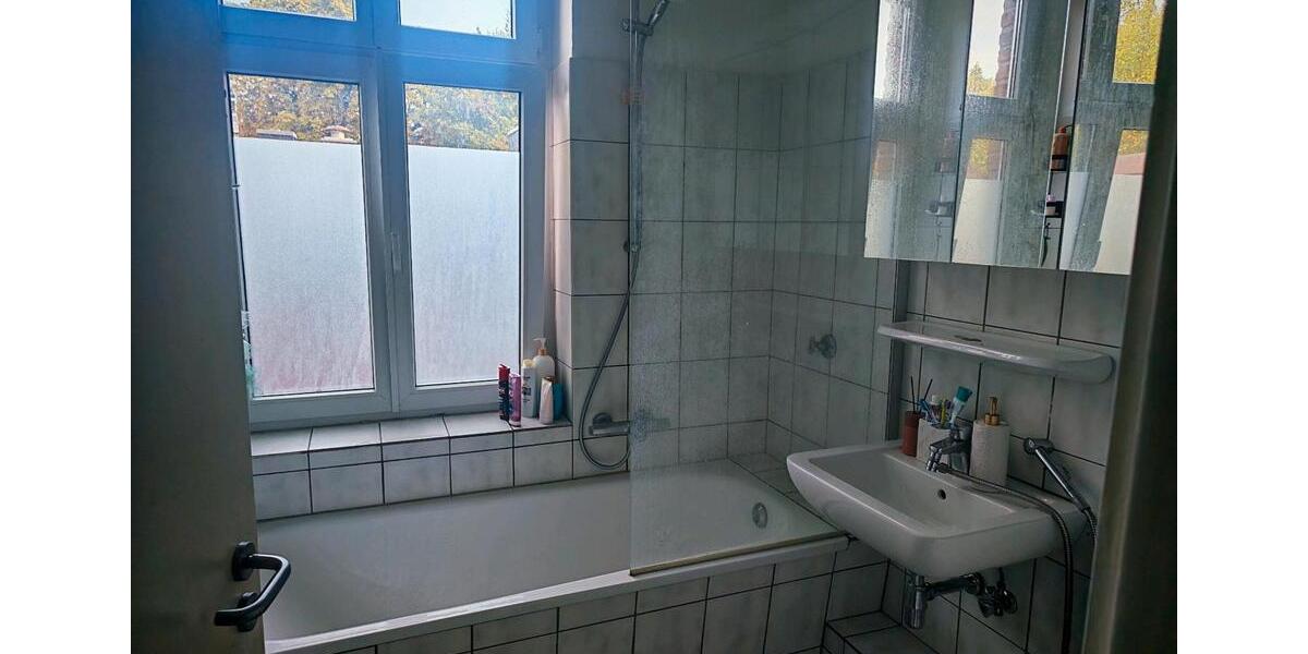 Etagenwohnung Neuss - 2 Zimmer, 59 m&sup2;, 890&euro; | Angebot:27554001