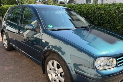 VW Golf 61.000 km 3.900 &euro; Dormagen 41539