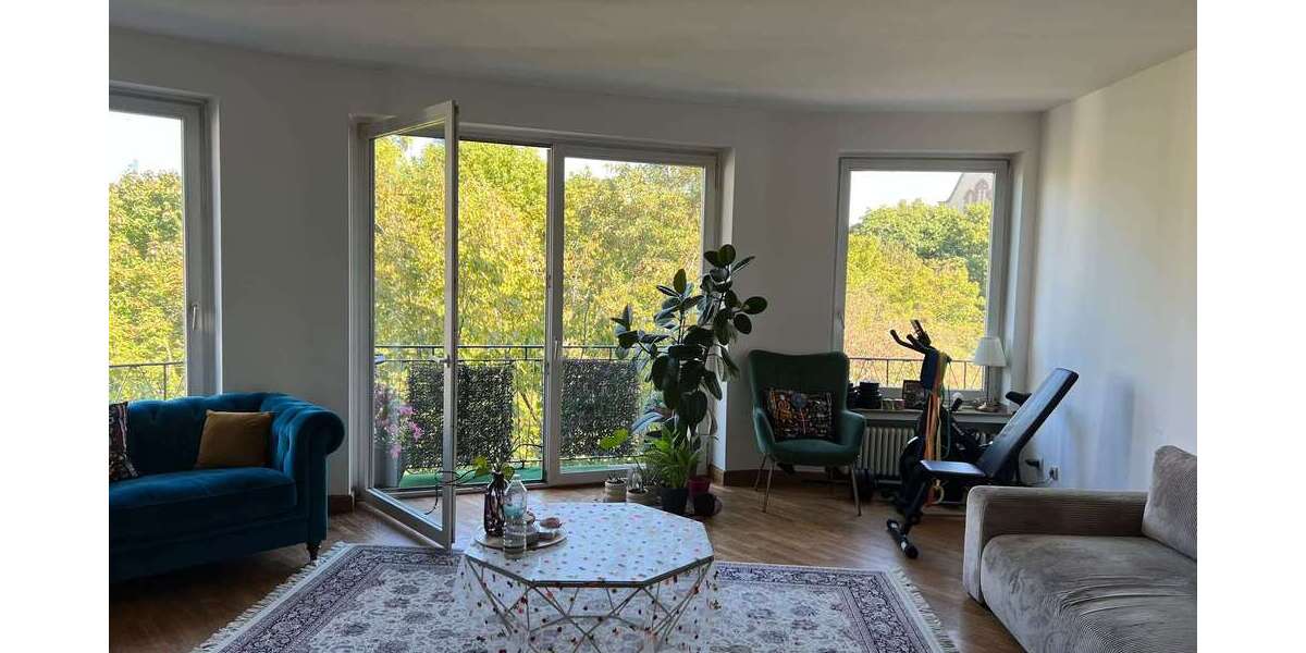 Etagenwohnung Düsseldorf Oberbilk - 3 Zimmer, 93 m&sup2;, 1.674&euro; | Angebot:27489997