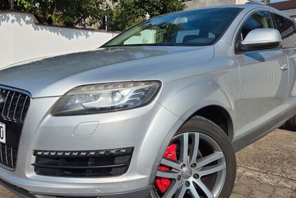 Audi Q7 158.600 km 13.499 &euro; Duisburg 47137