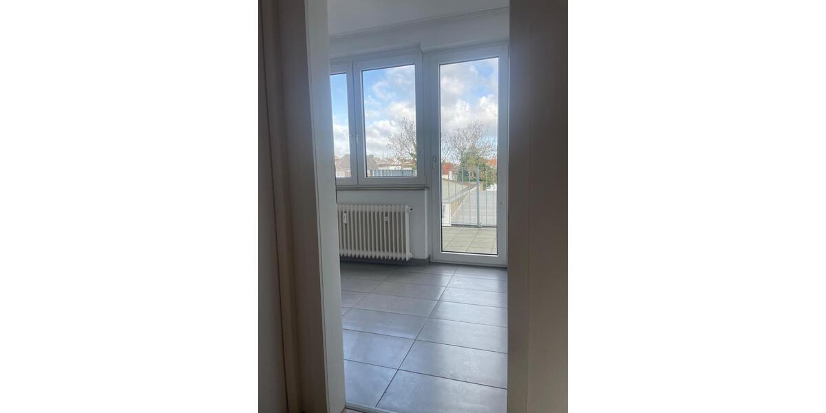 Etagenwohnung Krefeld - 2 Zimmer, 69 m&sup2;, 510&euro; | Angebot:27542628