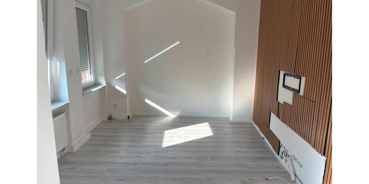 Etagenwohnung Leverkusen - 4 Zimmer, 90 m&sup2;, 900&euro; | Angebot:27532837