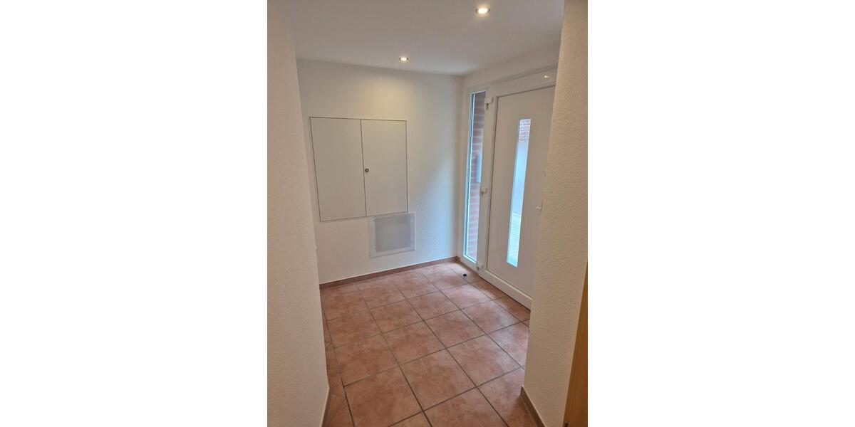 Etagenwohnung Wegberg - 4 Zimmer, 165 m&sup2;, 1.350&euro; | Angebot:27532813