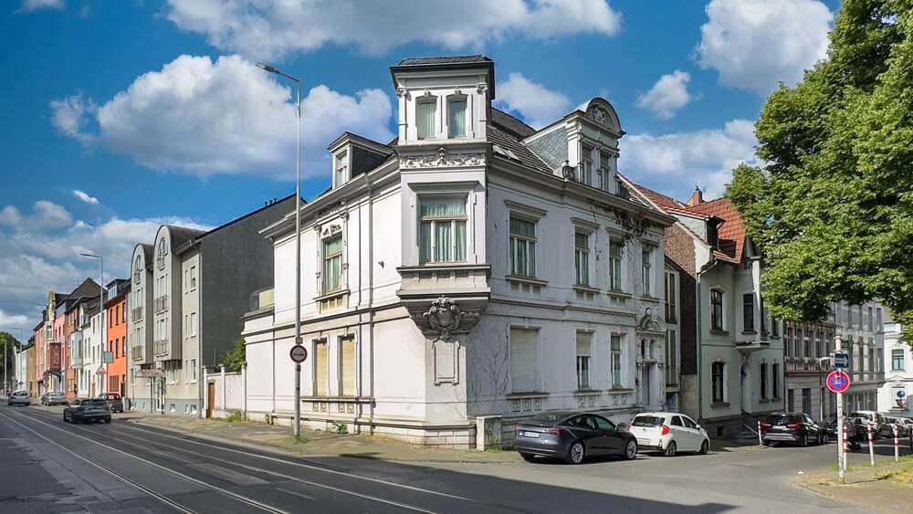 Einfamilienhaus Mülheim an der Ruhr - 11 Zimmer, 424 m&sup2;, 749.000&euro; | Angebot:27479546
