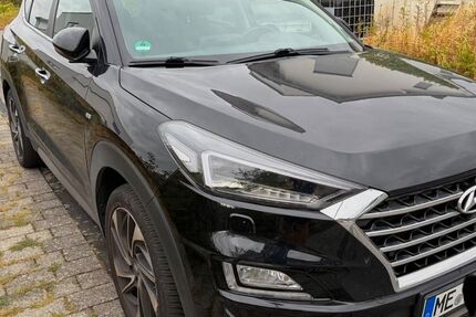 Hyundai TUCSON 61.000 km 19.900 &euro; Hilden 40723