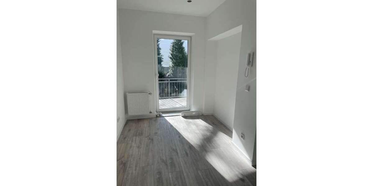 Etagenwohnung Düsseldorf Pempelfort - 3 Zimmer, 91 m&sup2;, 1.370&euro; | Angebot:27475553
