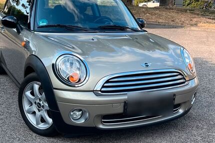 Mini Cooper 135.000 km 3.099 &euro; Neuss 41466