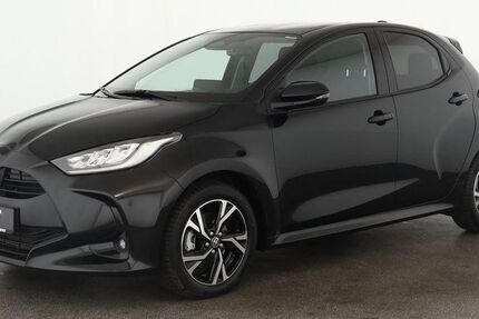 Toyota Yaris 14.700 km 21.984 &euro; Düsseldorf 40233