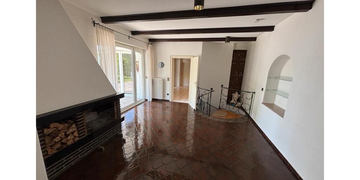 Bungalow Mönchengladbach West - 6 Zimmer, 320 m&sup2;, 625.000&euro; | Angebot:27444024