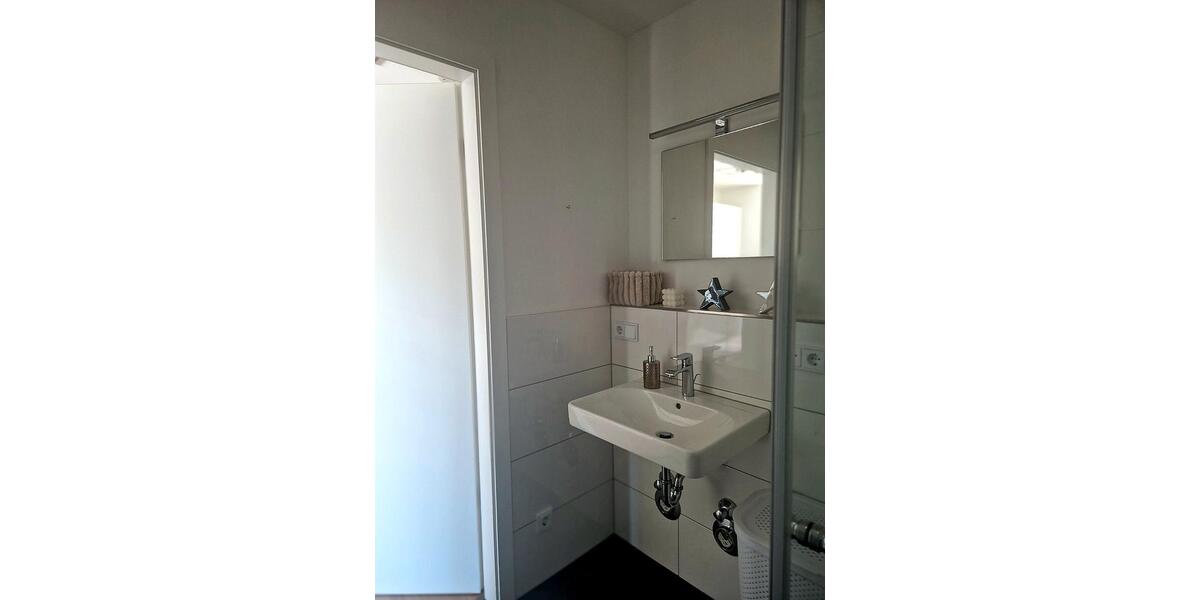 Etagenwohnung Düsseldorf Stadtbezirk 5 - 1 Zimmer, 28 m&sup2;, 950&euro; | Angebot:27550590