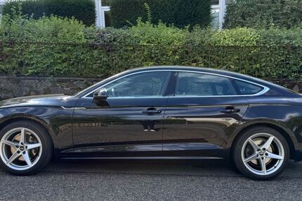 Audi A5 143.221 km 18.350 &euro; Solingen 42699