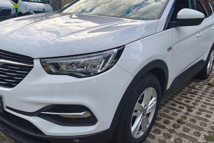 Opel Grandland (X) 269.200 km 7.990 &euro; Leverkusen 51381