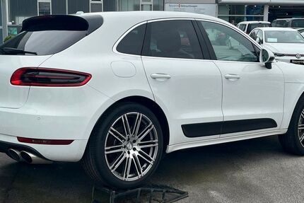 Porsche Macan 133.000 km 33.000 &euro; Solingen 42653