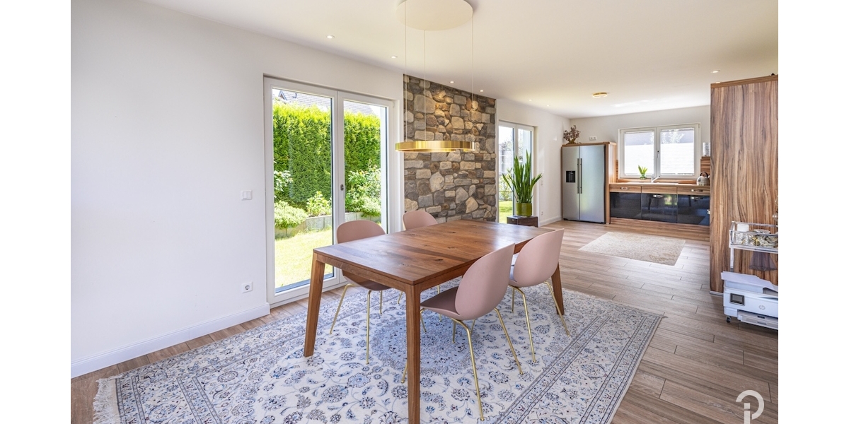 Repräsentatives Einfamilienhaus mit großem Garten. Ein sonniges Paradies mit 4-5 Zimmer für Familien - Einfamilienhaus Jüchen | Angebot:27566533