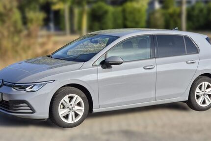 VW Golf 83.538 km 14.400 &euro; Düsseldorf 40215