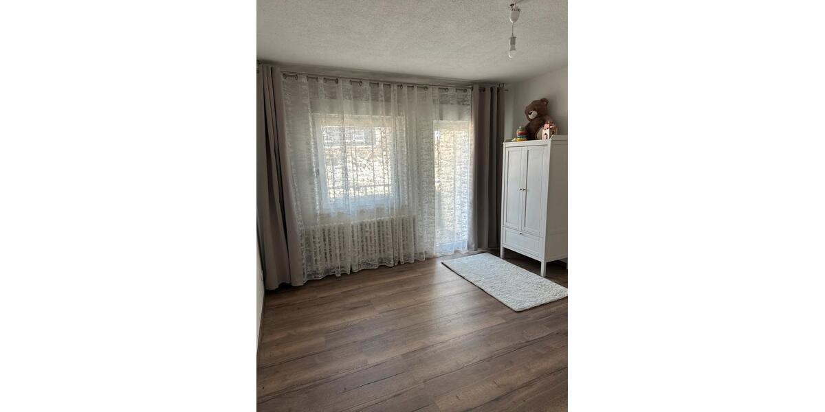 Etagenwohnung Duisburg Rheinhausen - 1 Zimmer, 40 m&sup2;, 480&euro; | Angebot:27565945