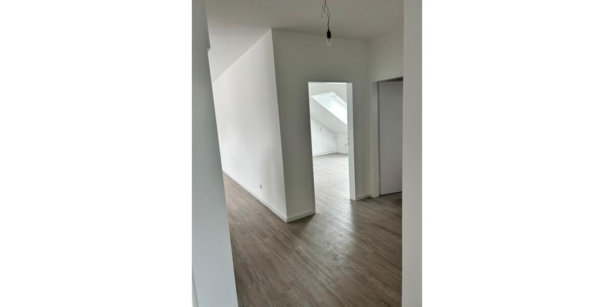 Dachgeschoßwohnung Ratingen - 2 Zimmer, 70 m&sup2;, 840&euro; | Angebot:27537349