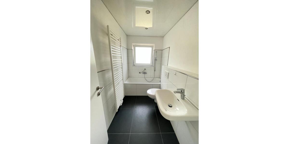 Etagenwohnung Erkelenz - 3 Zimmer, 70 m&sup2;, 830&euro; | Angebot:27542929