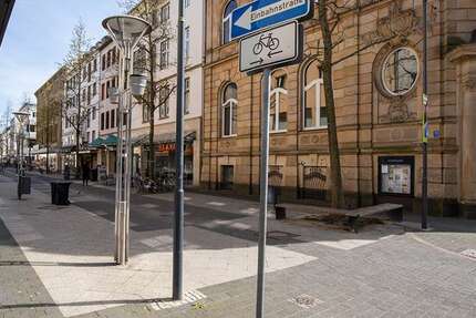 Haus Krefeld - 8 Zimmer, 197 m&sup2;, 649.000&euro; | Angebot:27553414