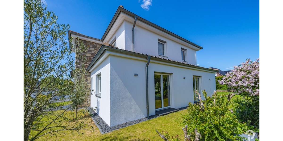 Repräsentatives Einfamilienhaus mit großem Garten. Ein sonniges Paradies mit 4-5 Zimmer für Familien - Einfamilienhaus Jüchen | Angebot:27566533